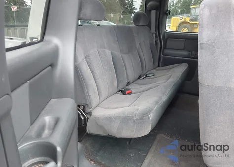 2001 Chevrolet Silverado 1500 Ls from USA, damaged, VIN 2GCEC19VX11390337